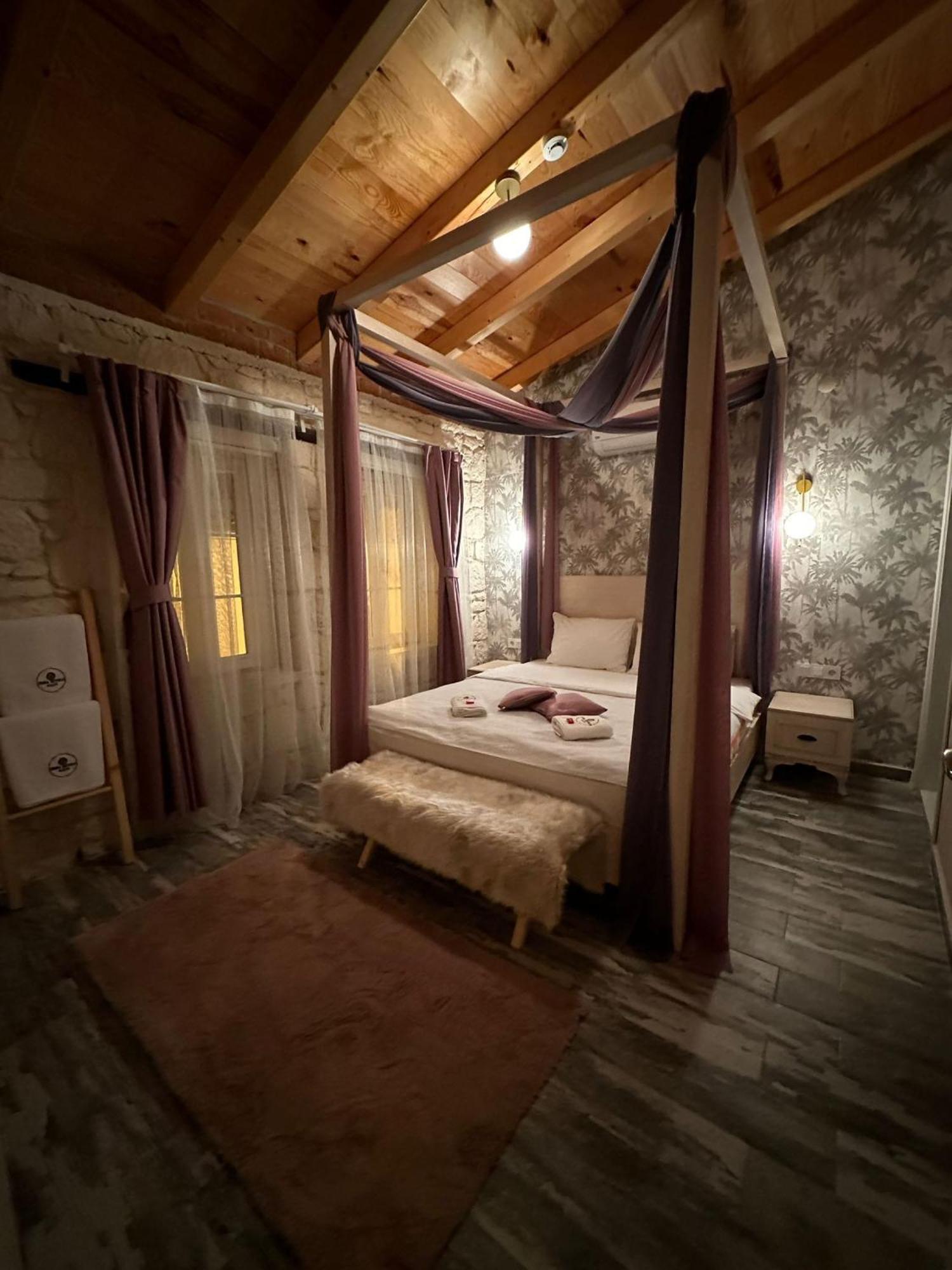 Hera Butik Otel Çeşme Exterior foto